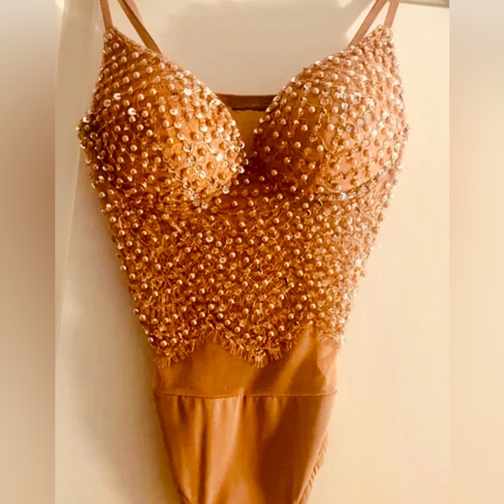 NWT never worn rose gold beaded Bodysuit perfect for your closet